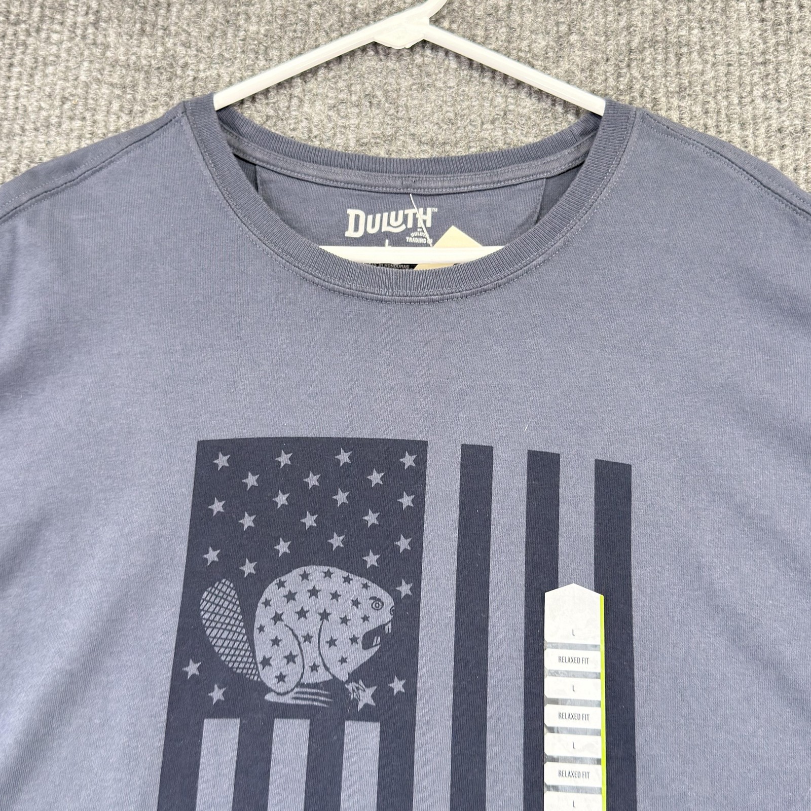 Duluth Trading Co Shirt Mens Large Gray Beaver Flag Graphic Relaxed Longtail T