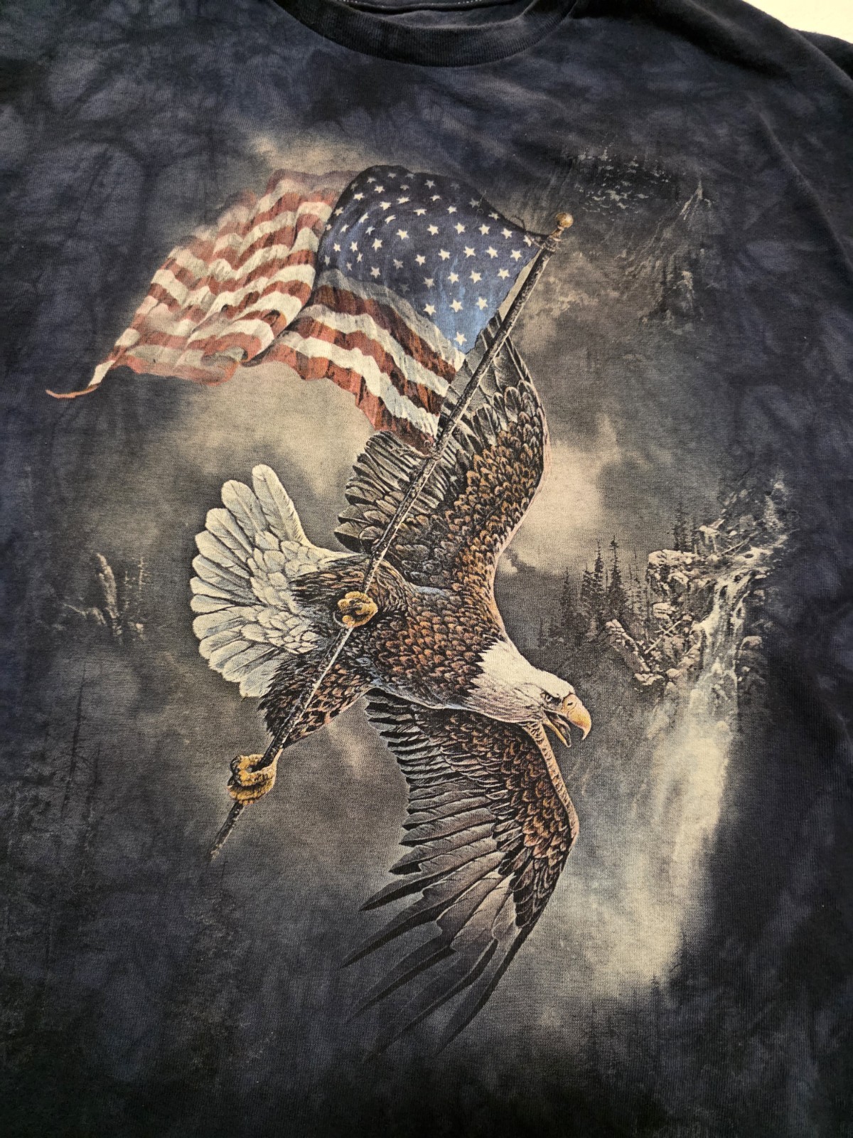 The Mountain Men&rsquo;s American Flag Bald Eagle Tie Dye T-shirt Size XL
