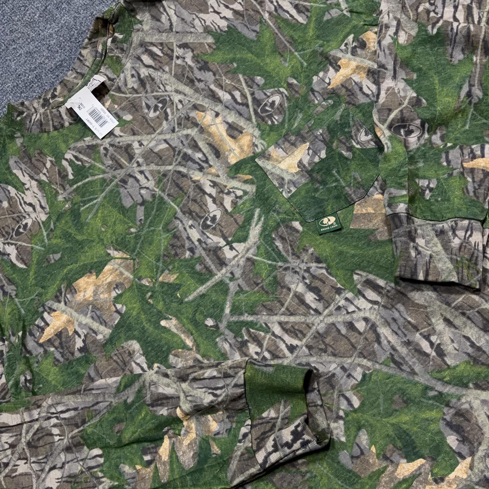 Mossy Oak Shirt Mens 2XL Green Camo Long Sleeve Pocket Hunting Tee Made USA 80s