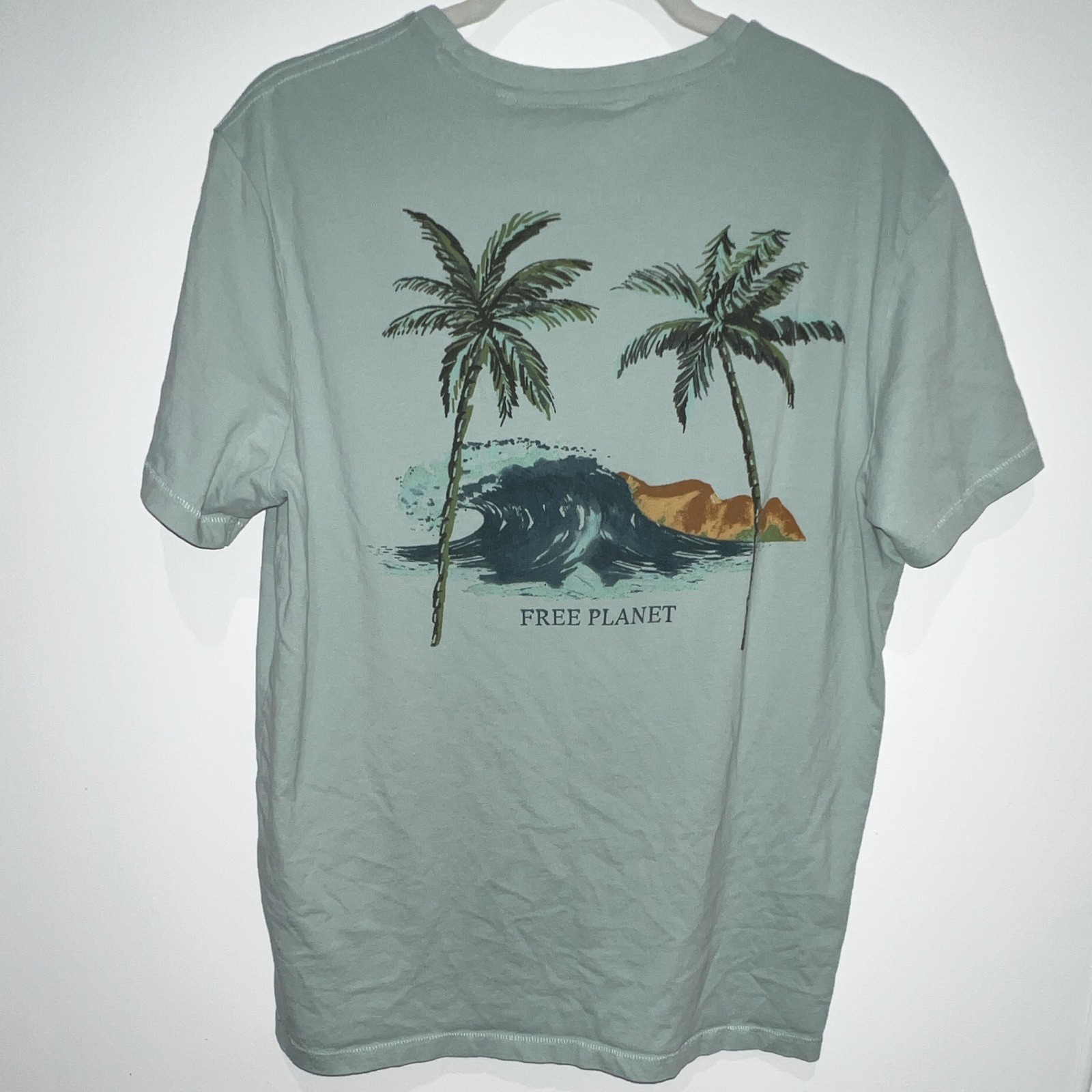 Free Planet Men&rsquo;s Green Graphic Print Crew Neck Short Sleeve T-Shirt XL