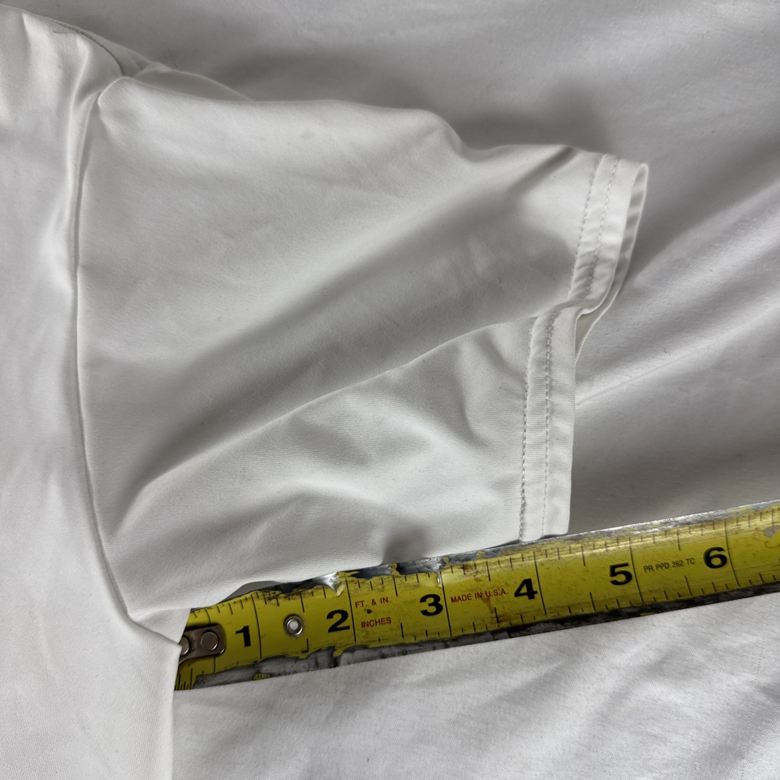 Patagonia Shirt Mens SMALL Short Sleeve Crew Neck White SWIMP SHIRT 50+ UPF 2Z