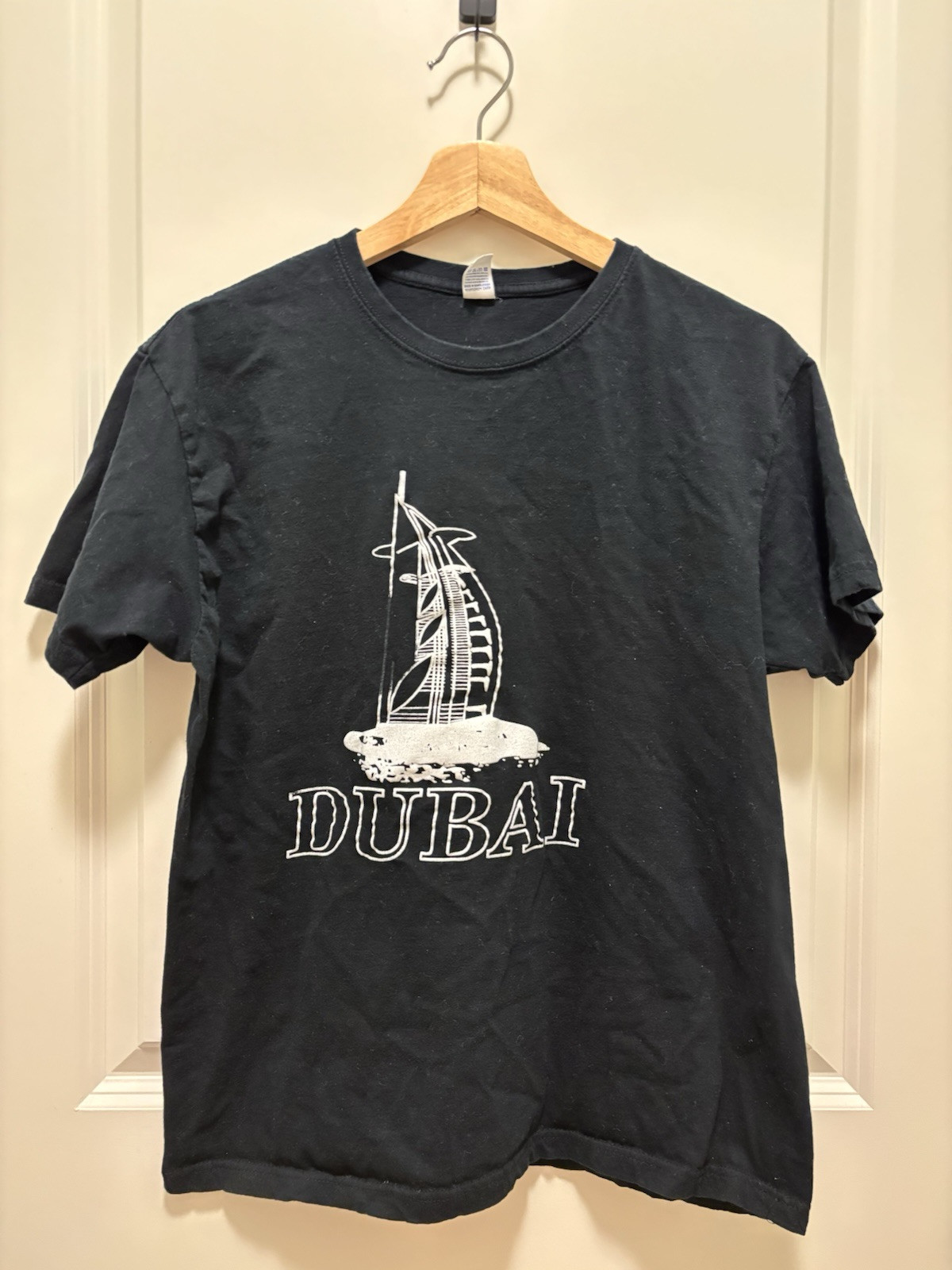 Black Cotton Dubai UAE Burj Al Arab Graphic Tee Adult Size Medium