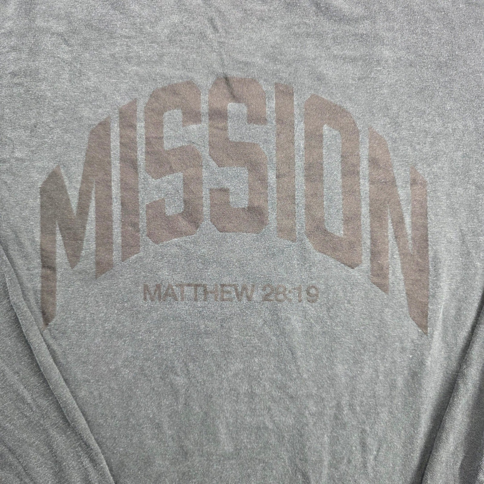 Comfort Colors Graphic Shirt Mens Medium Grey Mission Matthew 28:19 Long Sleeve