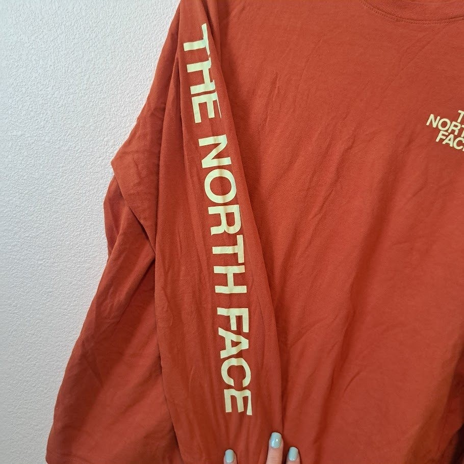 The North Face Mens Long Sleeve Graphic T-Shirt Burnt Orange Logo Size M