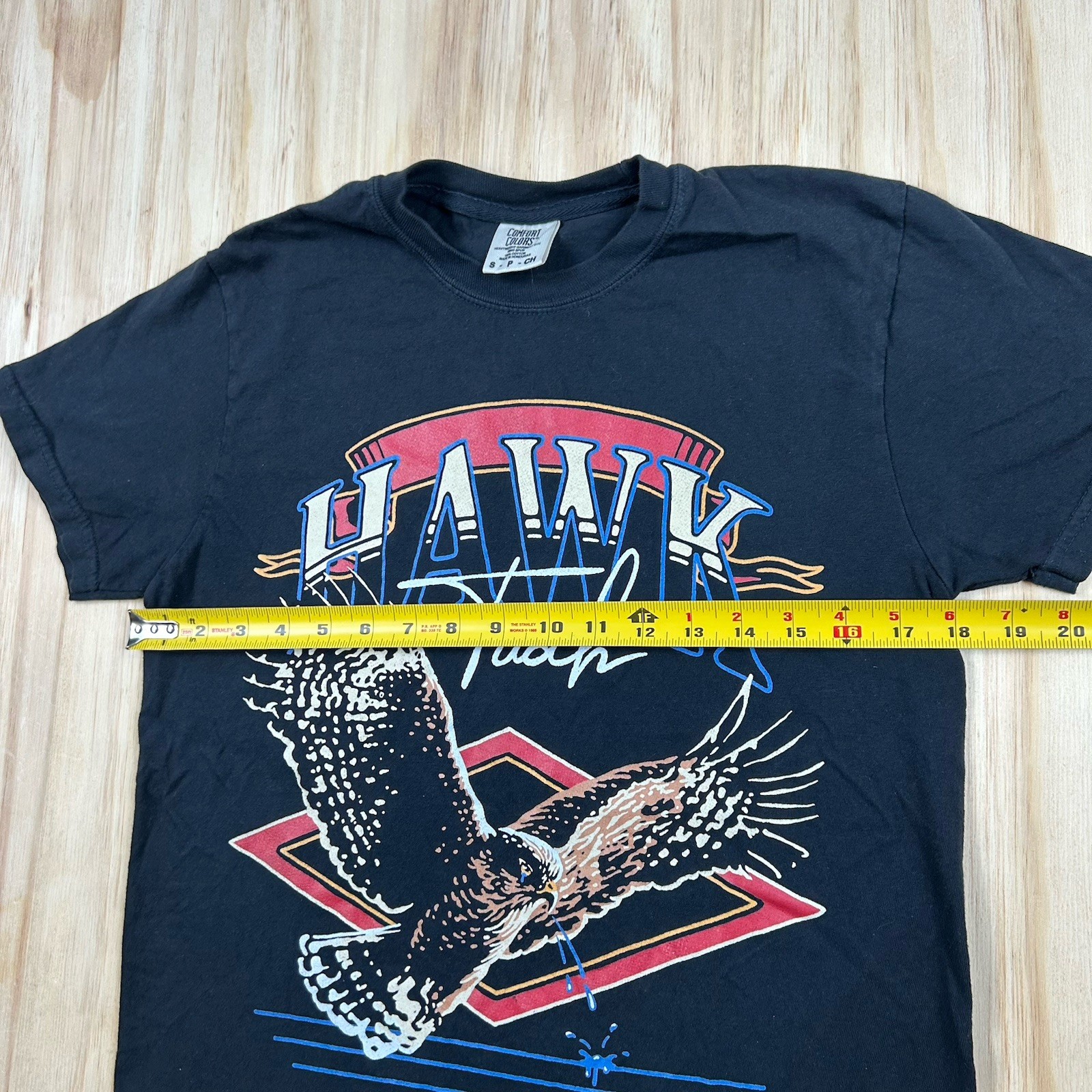 HAWK TUAH T-Shirt Funny HAWK TUAH TAWK TUHA Meme Slag Viral Girl Small