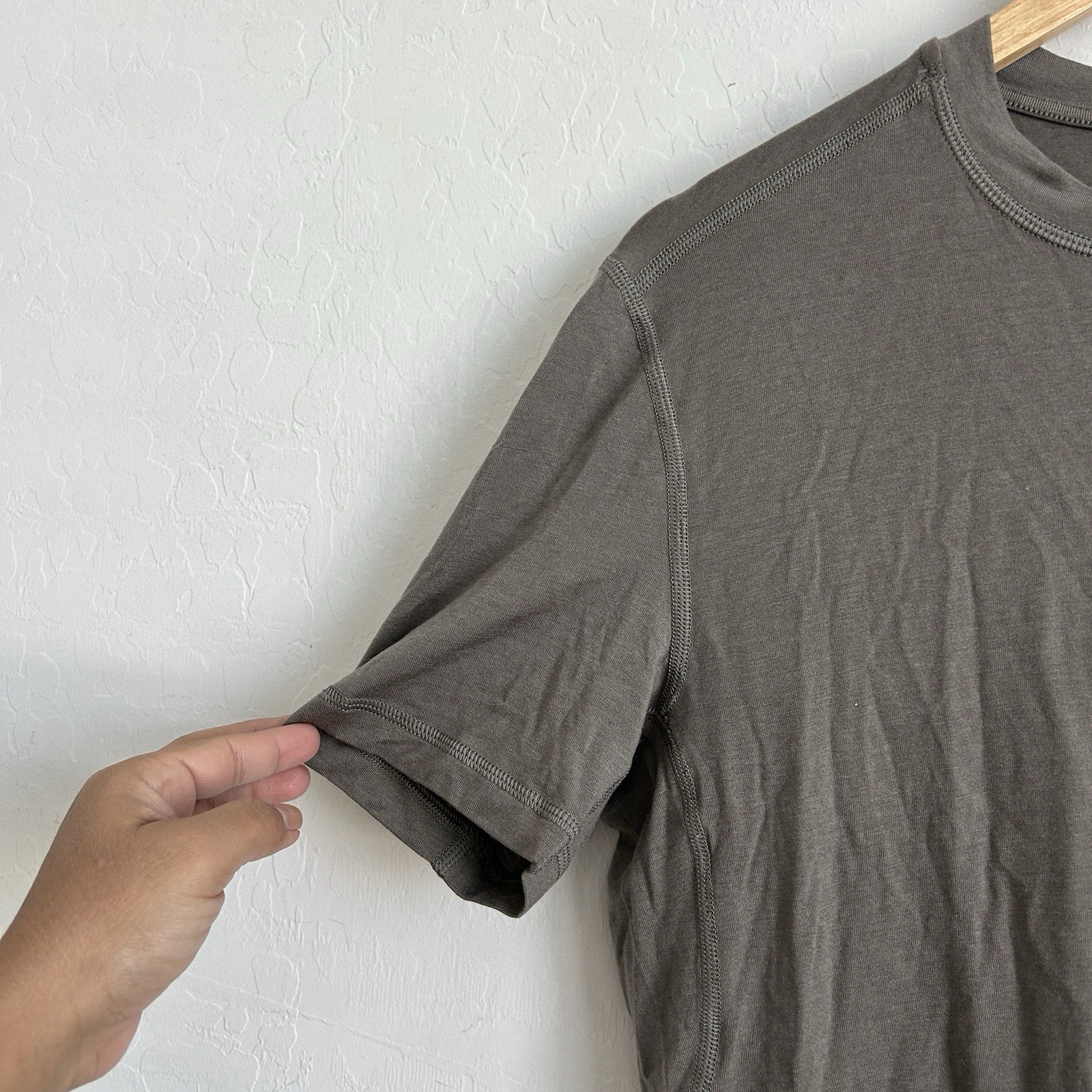 NOBULL Shirt Men Medium Short Sleeve Merino Wool Blend Crewneck Taupe