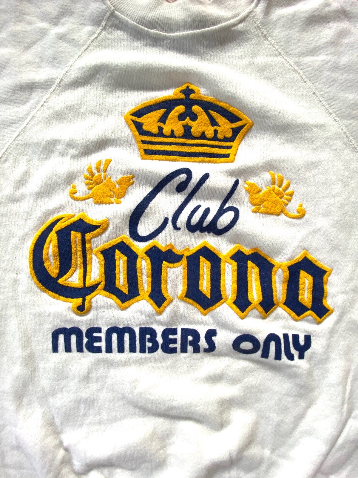 Vintage 1980s Club Corona Members Only Size M Hanes 50/50 made in USA Beer