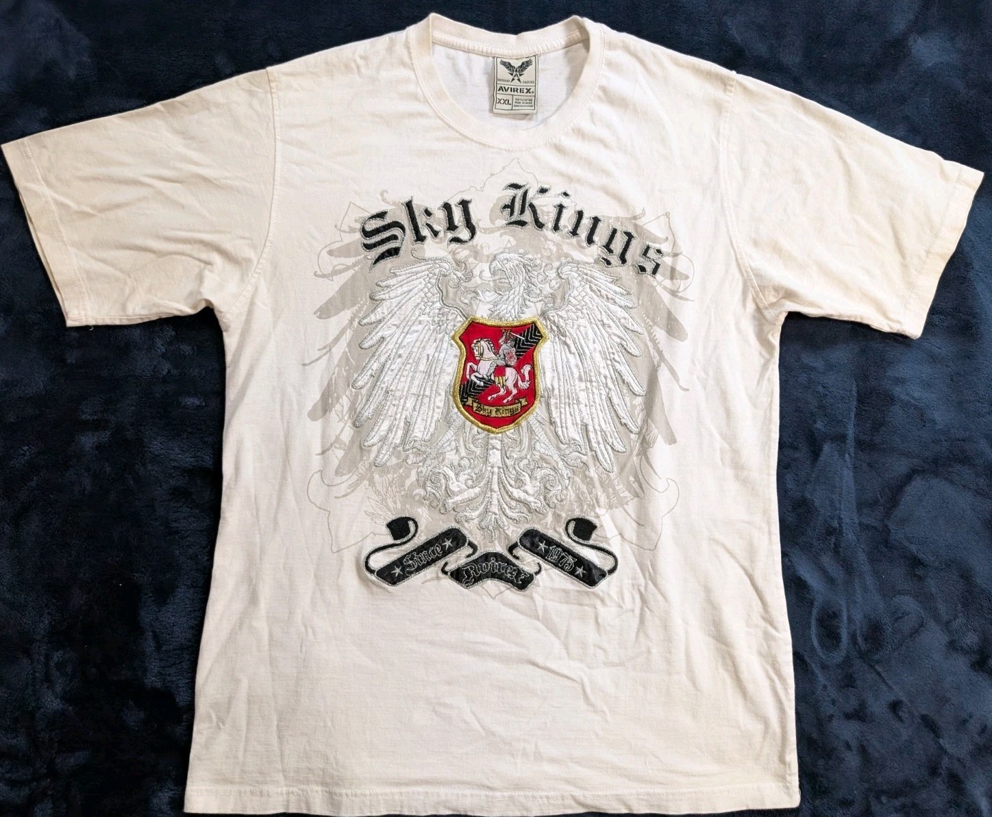 Avirex T-Shirt Mens Size XXL Off White Y2K Crest Sky Kings Logo 2XL Hip Hop