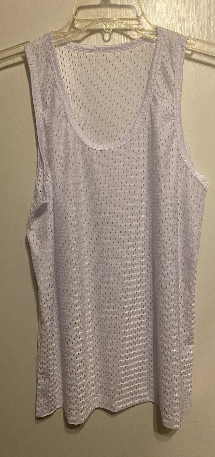 Men&rsquo;s Mesh Tank Top Quick-Drying Fitness NWOT size Large US White Poly stretch