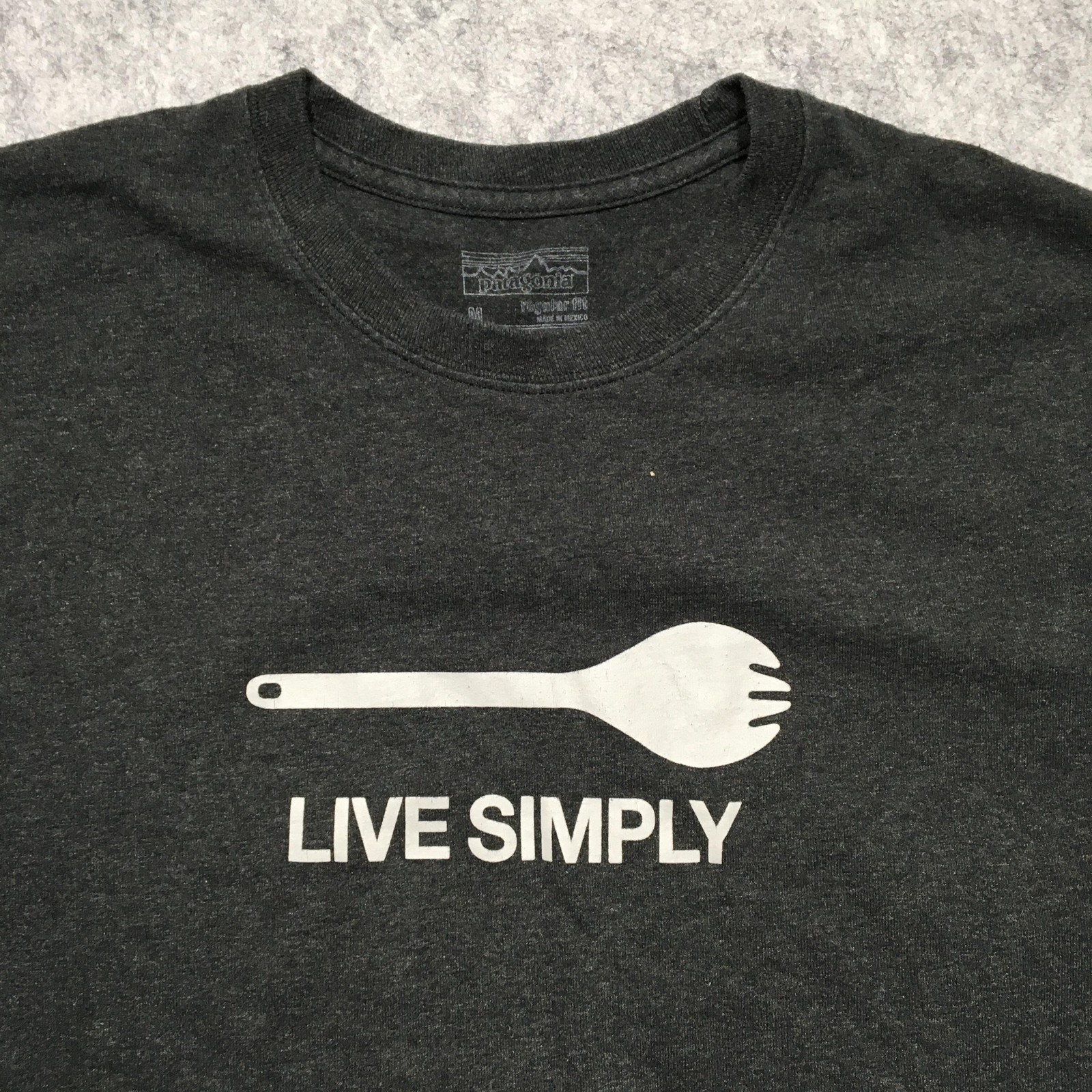 Patagonia Shirt Mens Medium Gray Live Simply Graphic Tee Regular Fit Outdoor