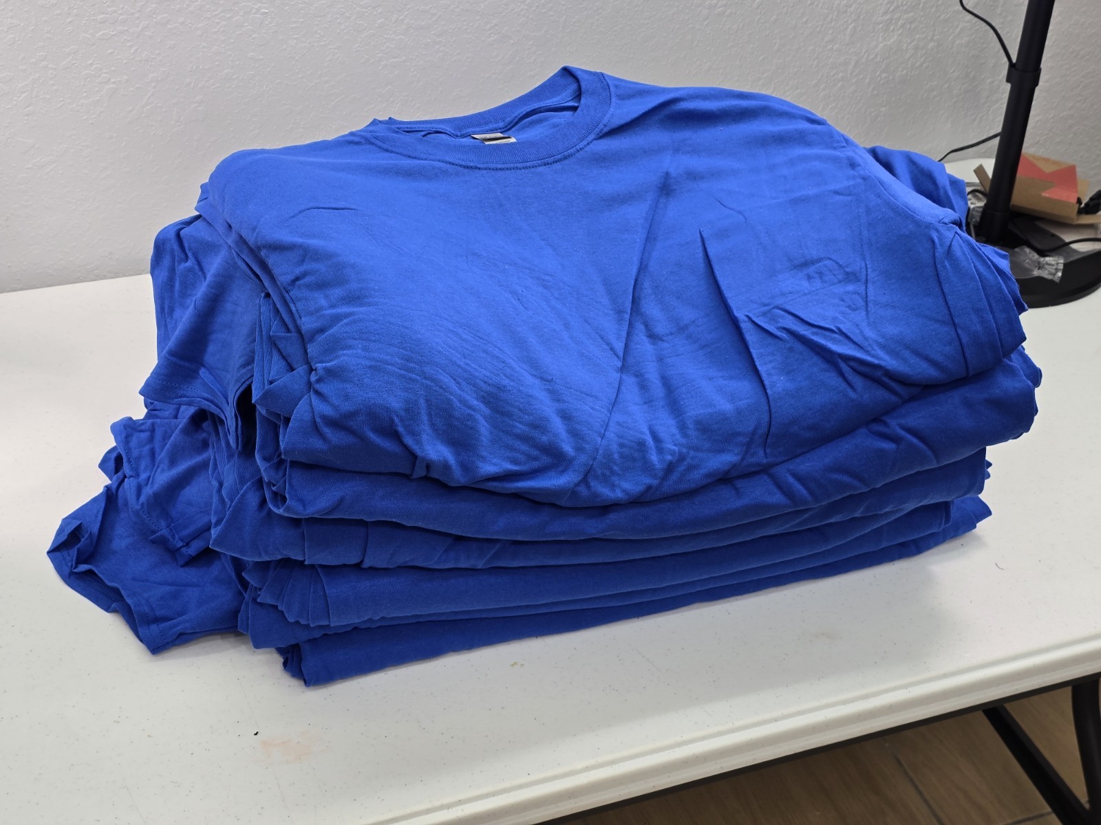Lot of 72 Gildan G500 Heavy Cotton Royal Blue T-Shirts – Size Large – Brand New