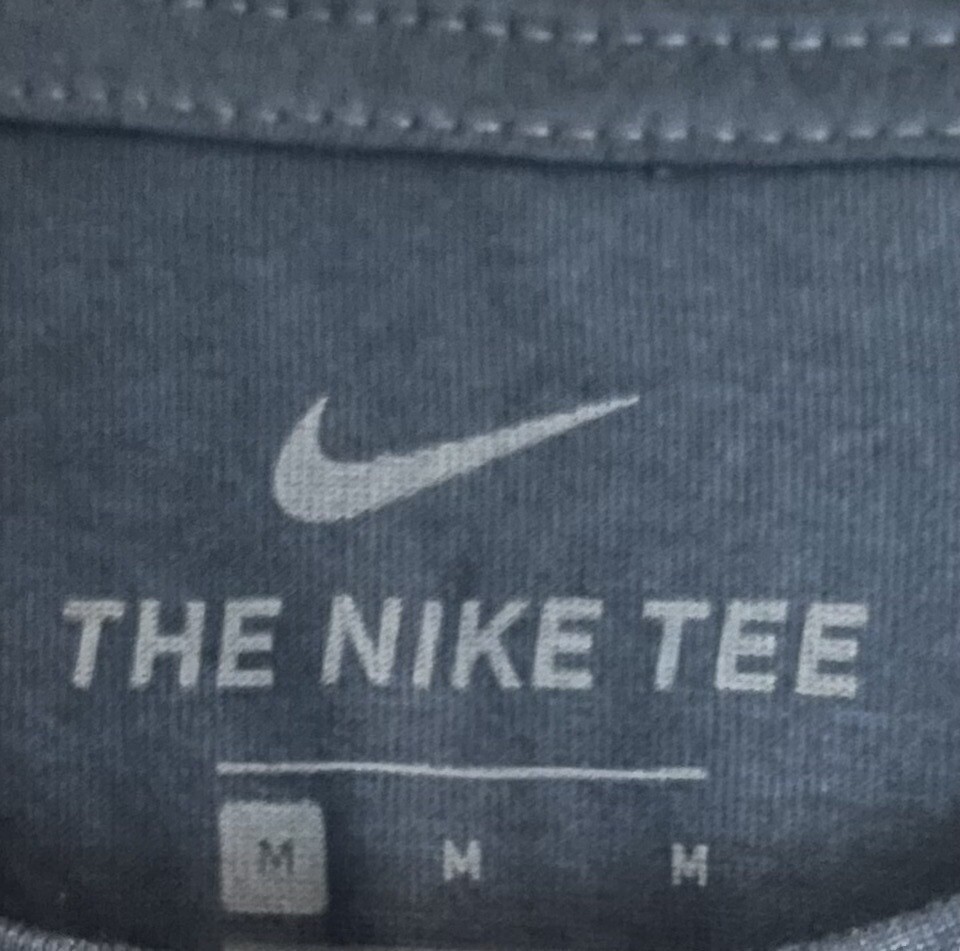 NWT, The Nike Tee Dri-Fit T-Shirt, Medium, Brand New Nike Dri-Fit/Anti-Odor Tee