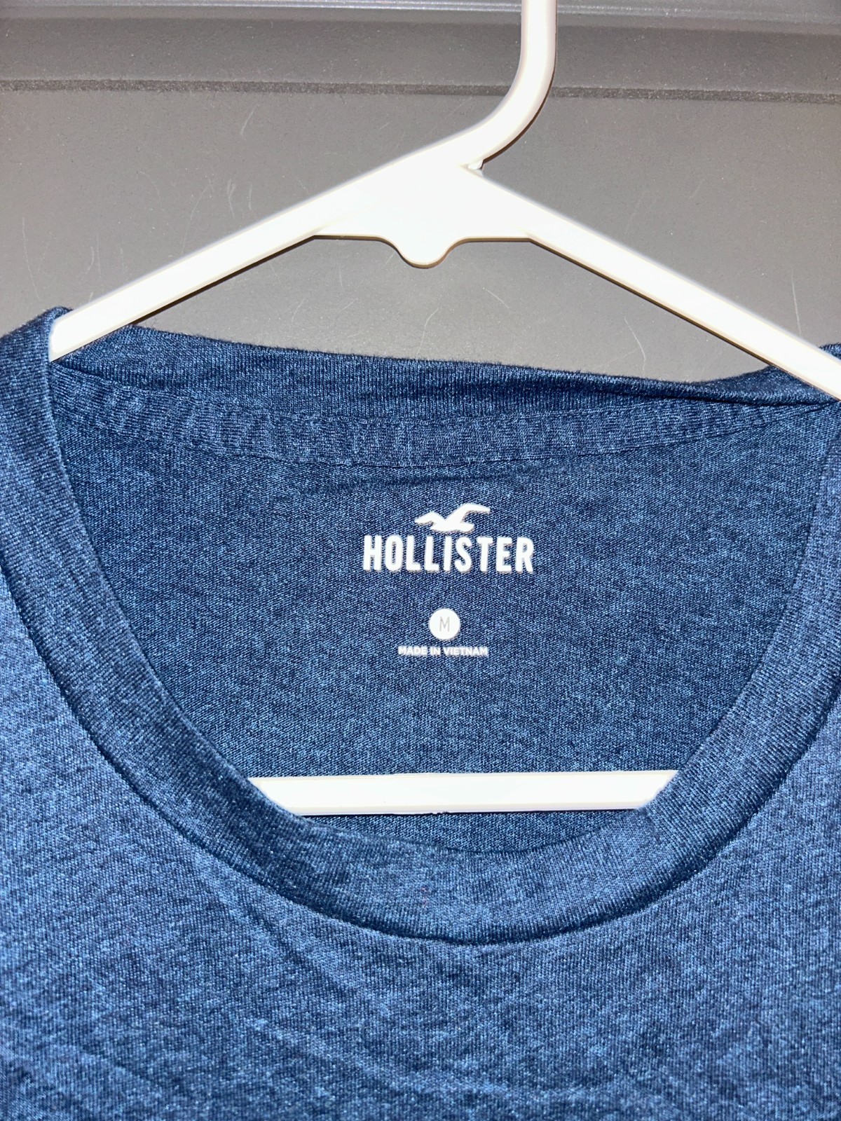 Hollister Men’s Solid Navy Blue Icon T-Shirt Size Medium M