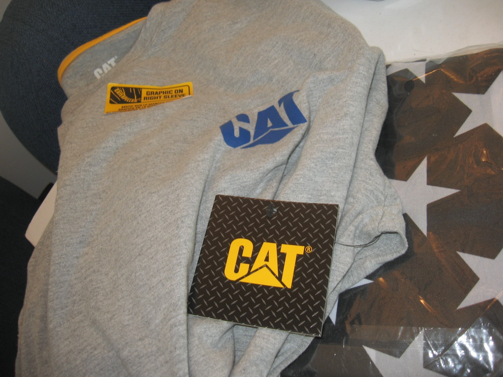 2 XL Caterpillar Men Trademark Banner Long Sleeve Apparel Accessories Cotton