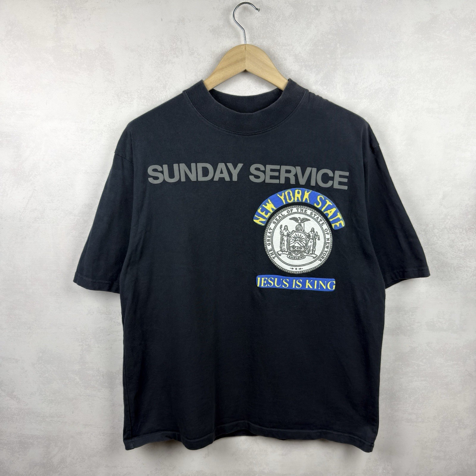 Kanye West Sunday Service Jesus Is King NYC T-Shirt Size L