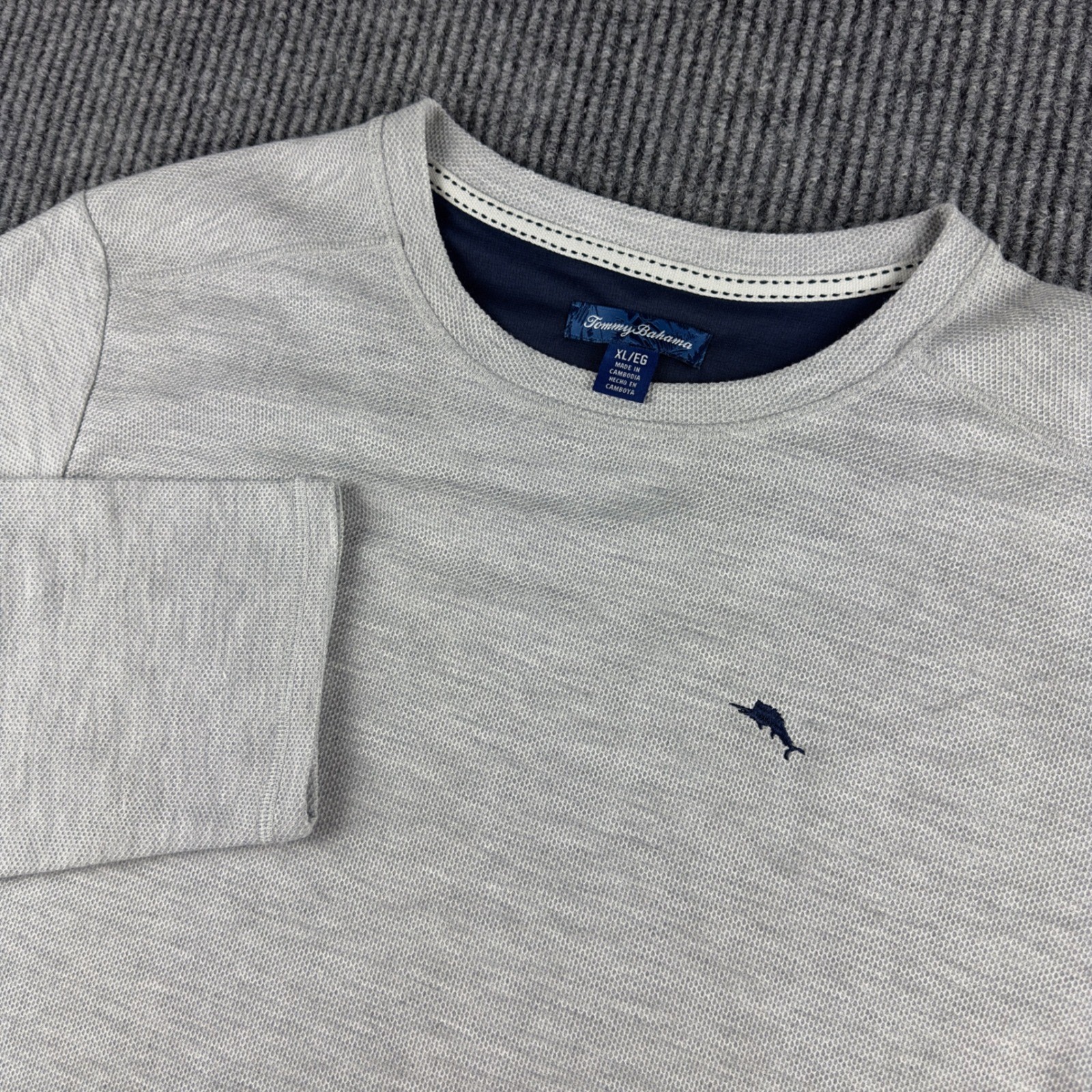 Tommy Bahama Mens XL Gray Long Sleeve Waffle Knit Crewneck Marlin Logo ZTB97769