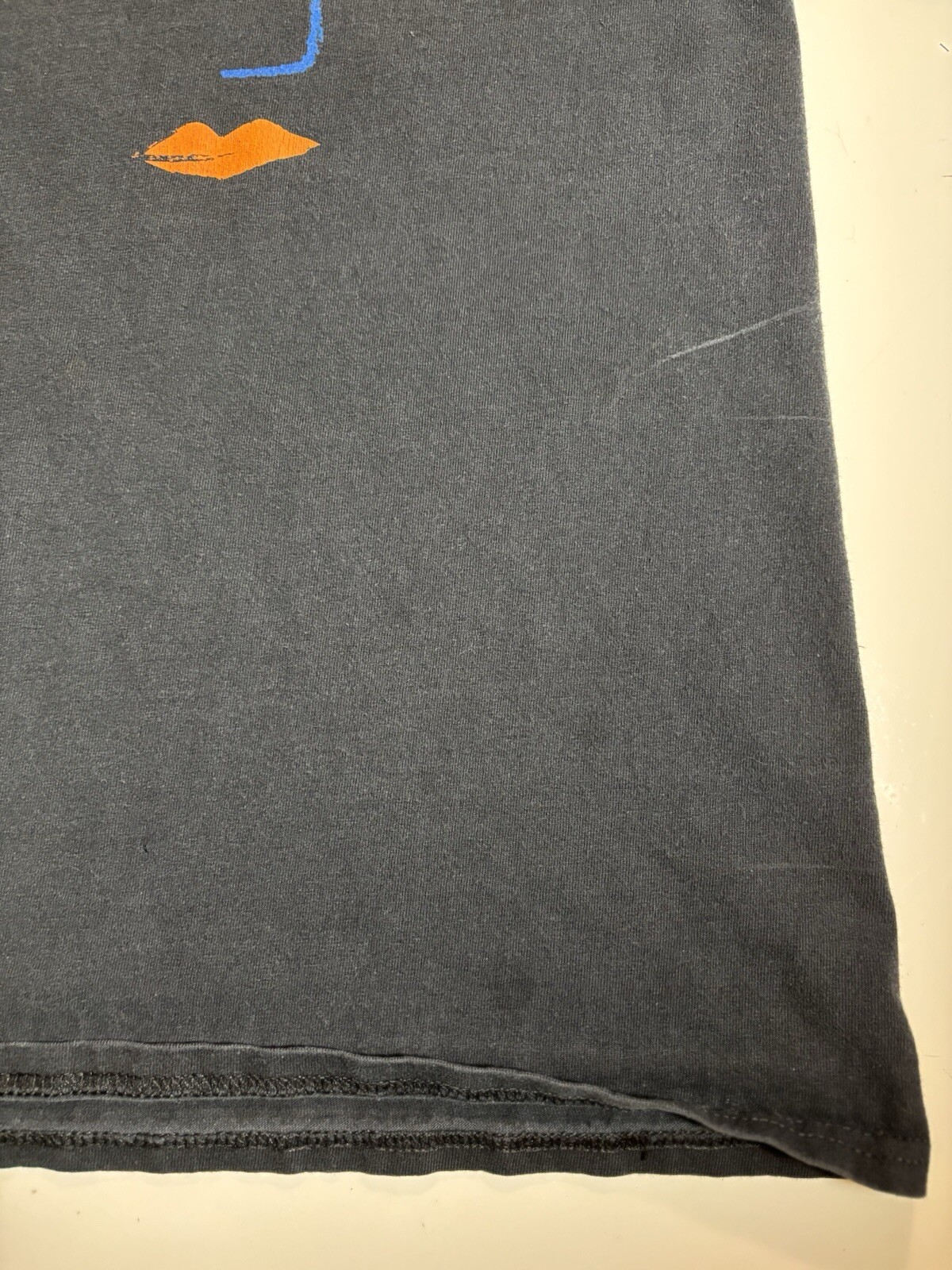 Only NY 1997 Center Of Arts T-Shirt Mens M Faded Distressed Tee Retro VTG